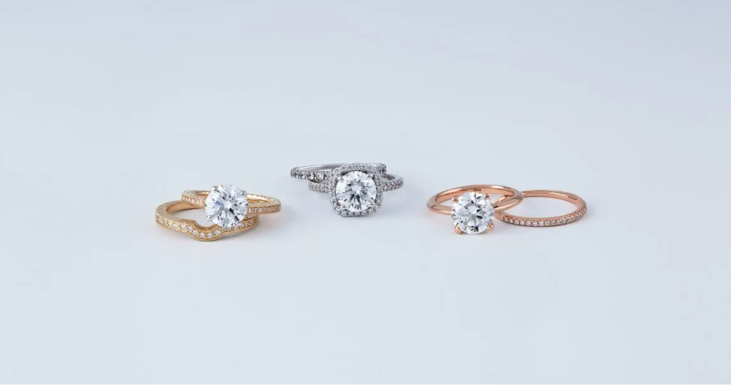 What’s the Difference Between Yellow, White, Rose Gold?