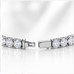 Clasp detail of Lafonn sterling silver flexible tennis bracelet