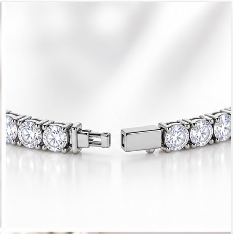 Clasp detail of Lafonn sterling silver flexible tennis bracelet